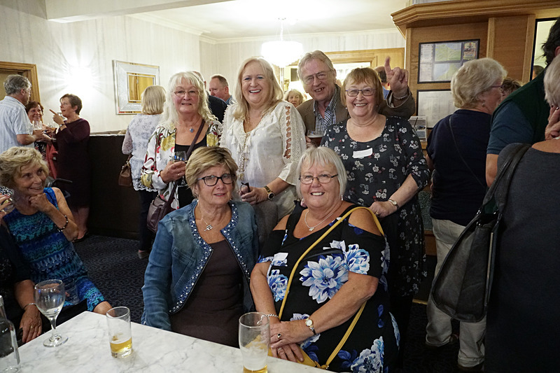 ACP03842-30 - Dinas School Reunion 1964-69