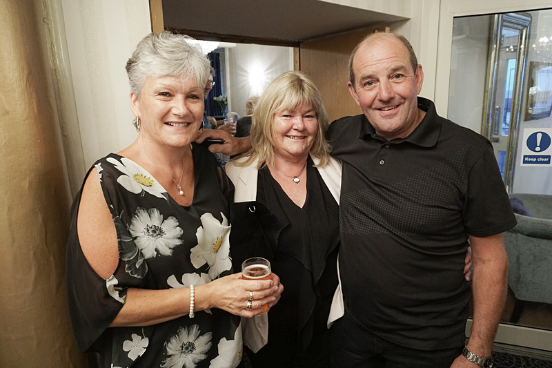 ACP03816-1 - Dinas School Reunion 1964-69