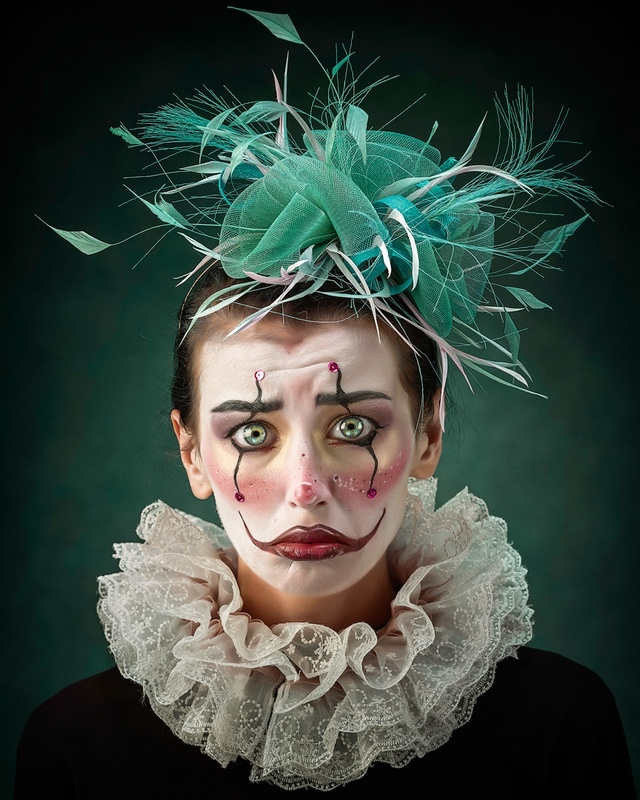  - COLOUR PORTRAITS