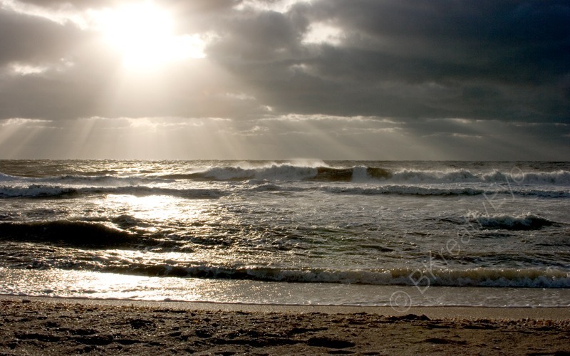SunBchWatr   004 - Sun, Beach, Water