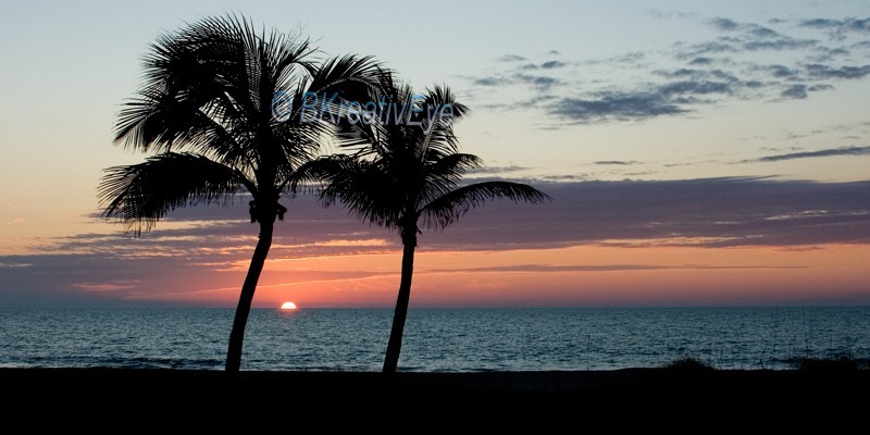 SunBchWatr   002 - Sun, Beach, Water