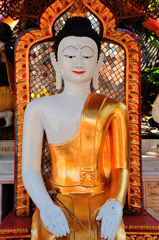 Female statue ( HDR) - Thailand