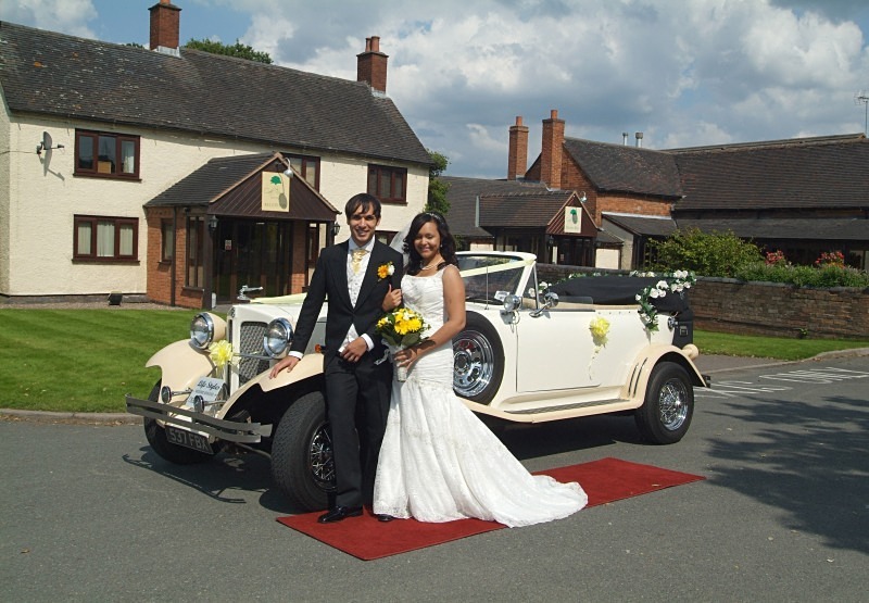 wedding photographer 1 - Wedding Photography