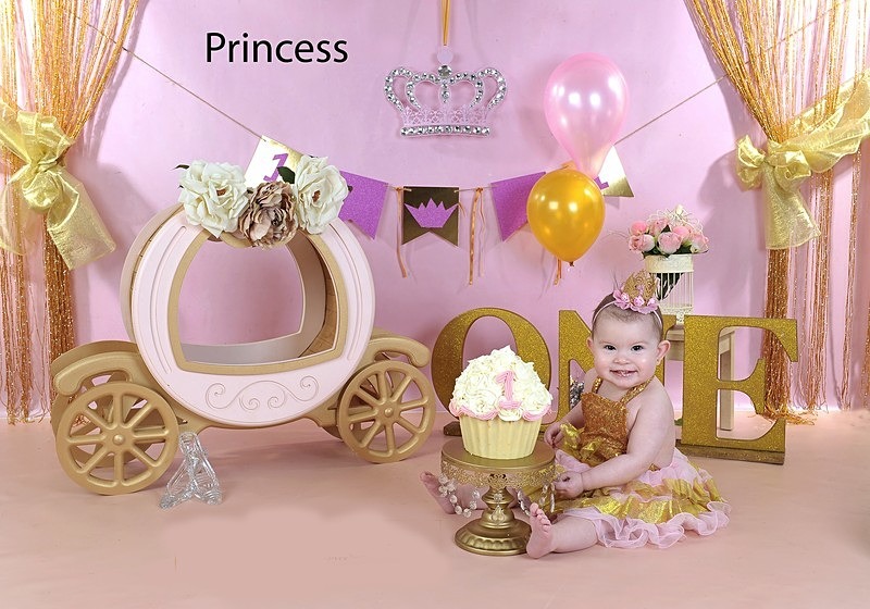 gold carriage - Cake Smash