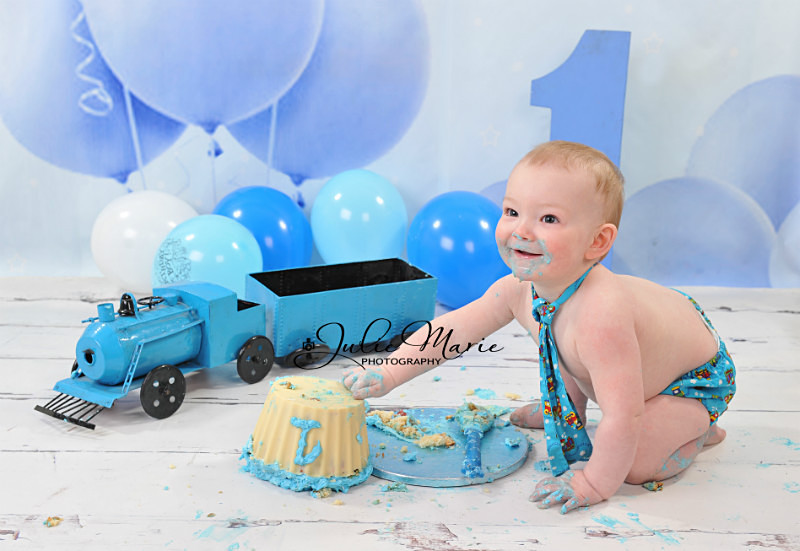 trains - Cake Smash