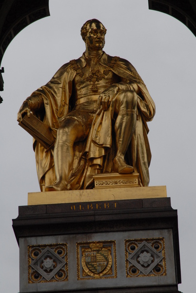 Close-up View of the Albert Memorial - Royal London Tour