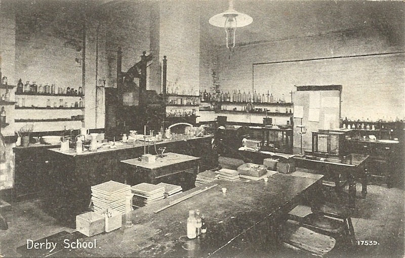 Science Laboratory 9 - DERBY GRAMMAR SCHOOL