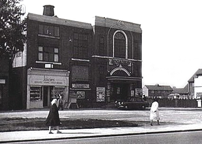 Broadway Cinema 342 - OLD PHOTOS OF DERBY