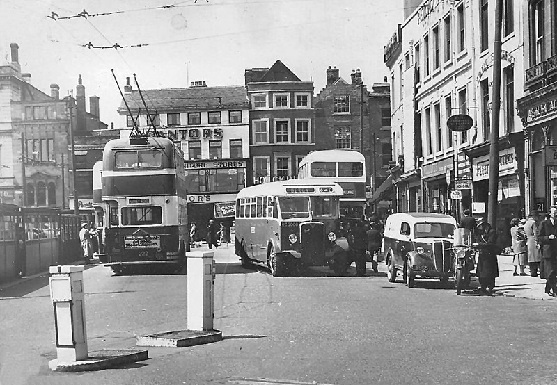 Market Place Derby 18 - TRENT MOTOR BUSES