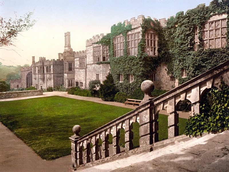 Haddon Hall steps Derbyshire 54 - DERBYSHIRE PEAK DISTRICT