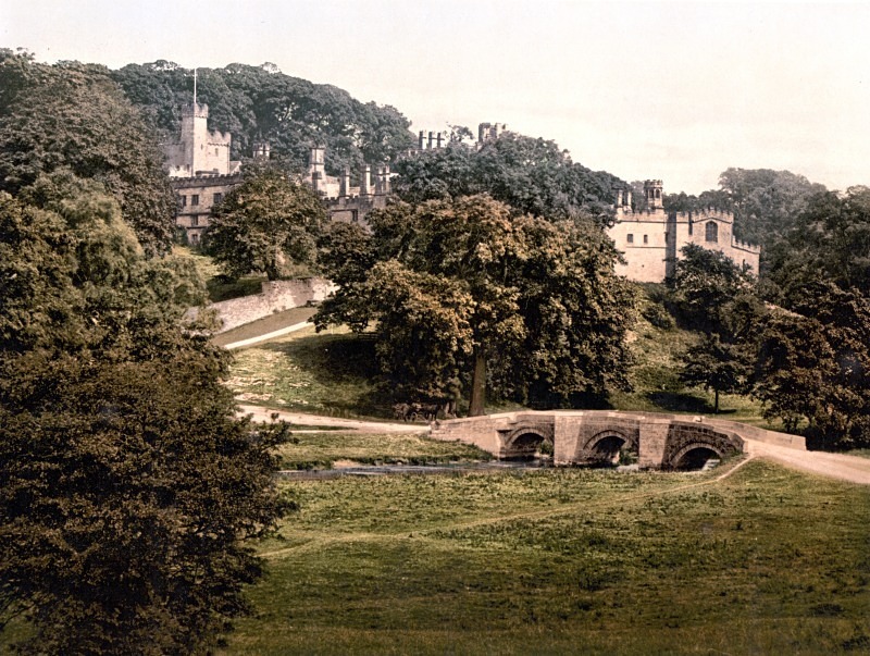 Haddon Hall Derbyshire 50 - DERBYSHIRE PEAK DISTRICT
