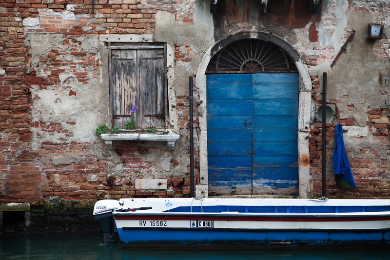 Urban photography of the streets in Venice.