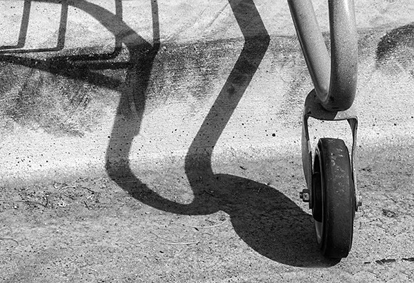AD1104 - REFLECTIONS & SHADOWS