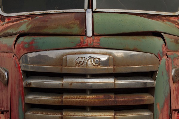 AD560 - PARTS OF VEHICLES