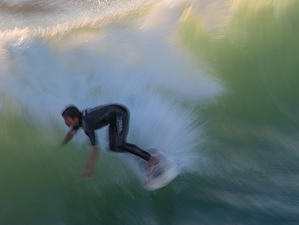 IM0747 - PEOPLE IN MOTION