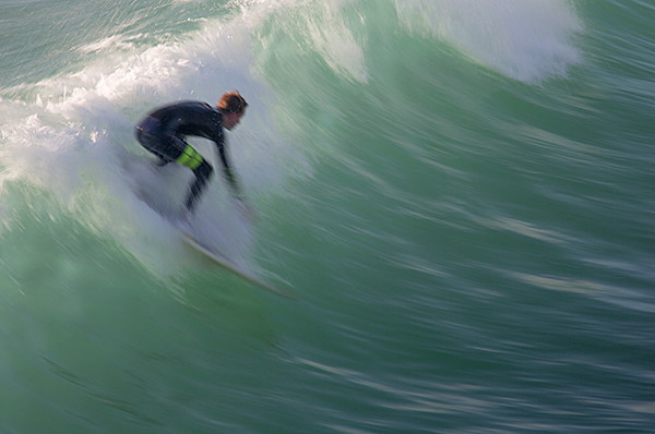 surfer 1 - PEOPLE IN MOTION
