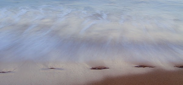 Footprints on the beach , Maui - WATER