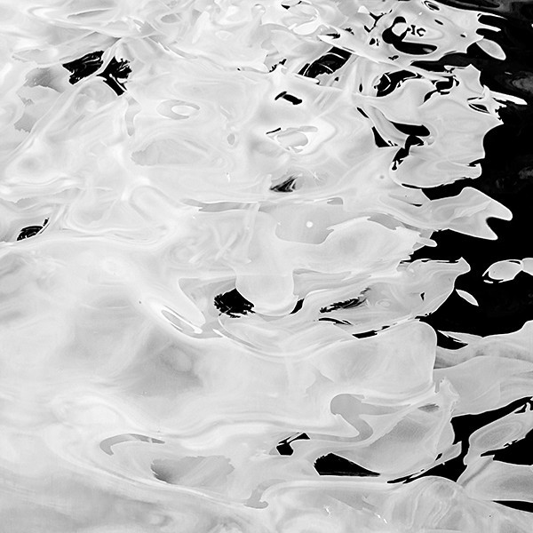 AD1189 - REFLECTIONS & SHADOWS