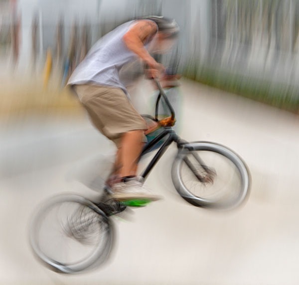 skatepark 6 - PEOPLE IN MOTION