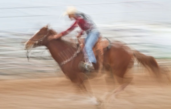 IM0150 - PEOPLE IN MOTION