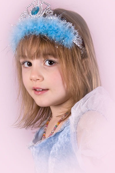 Princess in Blue - PORTRAITS AND CANDIDS