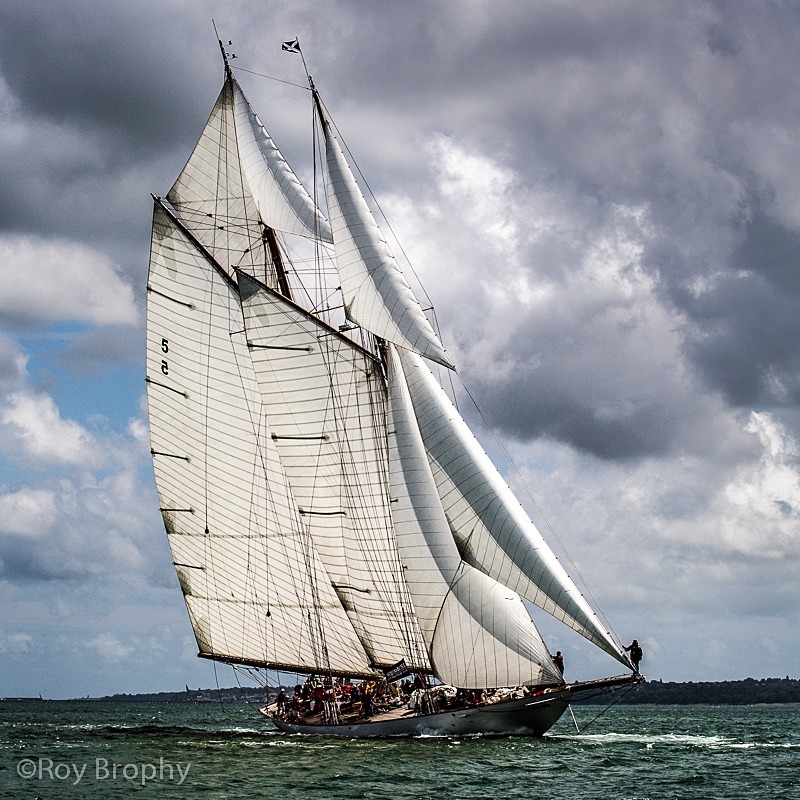 Sailing-003 - Round the Island 2011/12