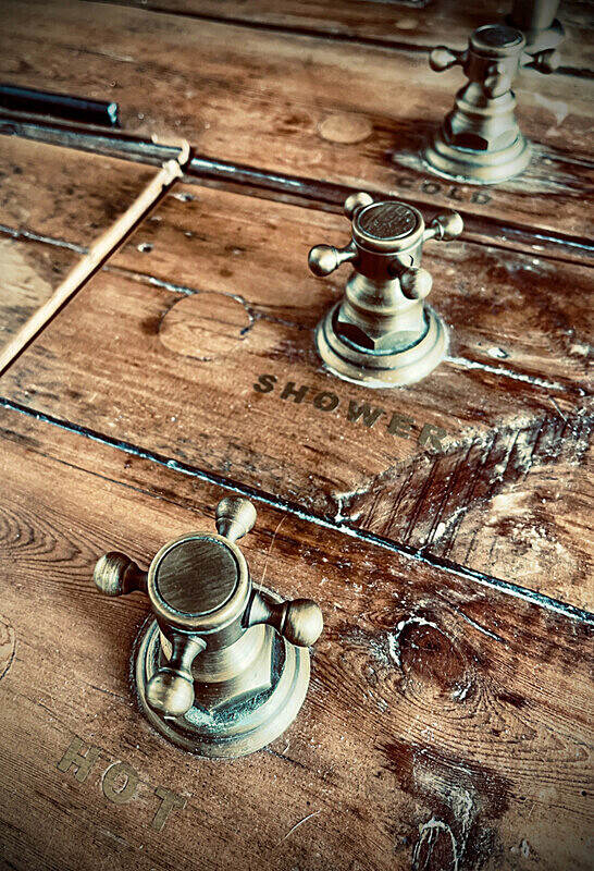  - Property & Interiors