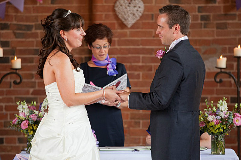  - Ingon Manor courtesy of Wedding Photography by Hannah