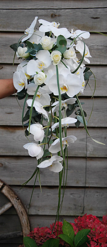  - Bridal Teardrop/shower Bouquets