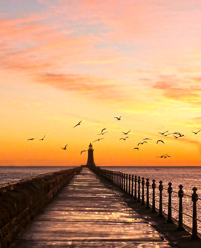 Tynemouth pier awakening - TYNEMOUTH