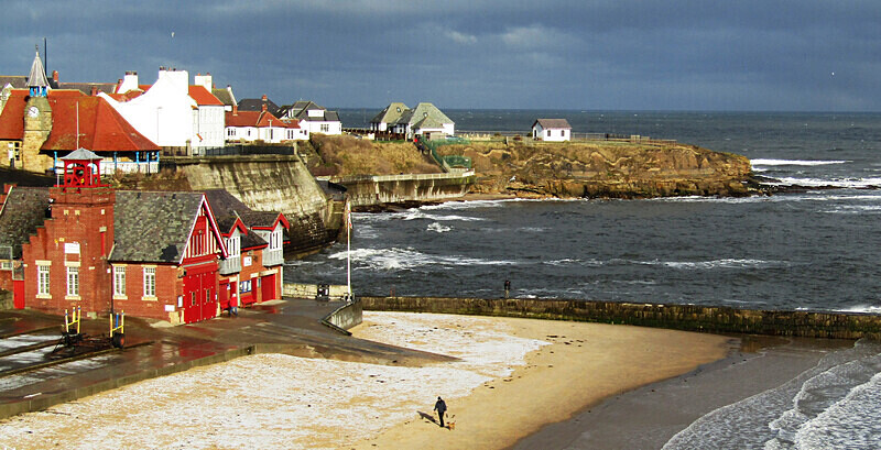 Cullercoats rnli snow landscape 5  DL crop IMG_4221 - CULLERCOATS BAY