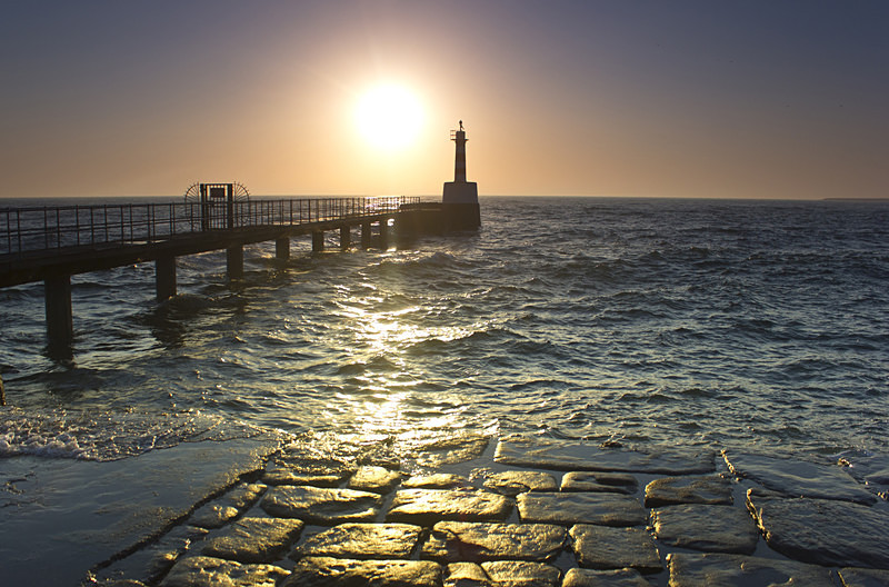 Amble sea pavement 12x8   - AMBLE,  NORTHUMBERLAND