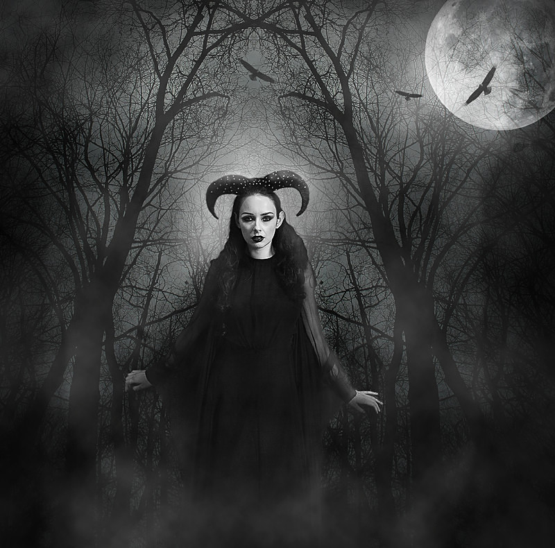 Dark Beauty - PHOTOSHOP CREATIONS