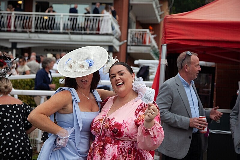 PONTEFRACT RACE 2025-9398 - PONTEFRACT RACES - LADIES DAY 2025