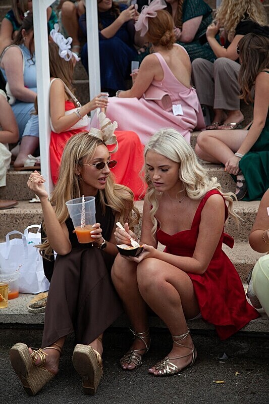 PONTEFRACT RACE 2025-9434 - PONTEFRACT RACES - LADIES DAY 2025