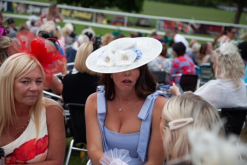 PONTEFRACT RACE 2025-9351 - PONTEFRACT RACES - LADIES DAY 2025