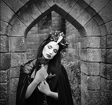  - FEMALE PORTRAITS - GENERAL