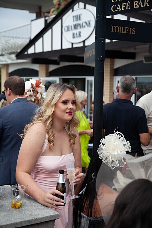 PONTEFRACT RACE 2025-9456 - PONTEFRACT RACES - LADIES DAY 2025