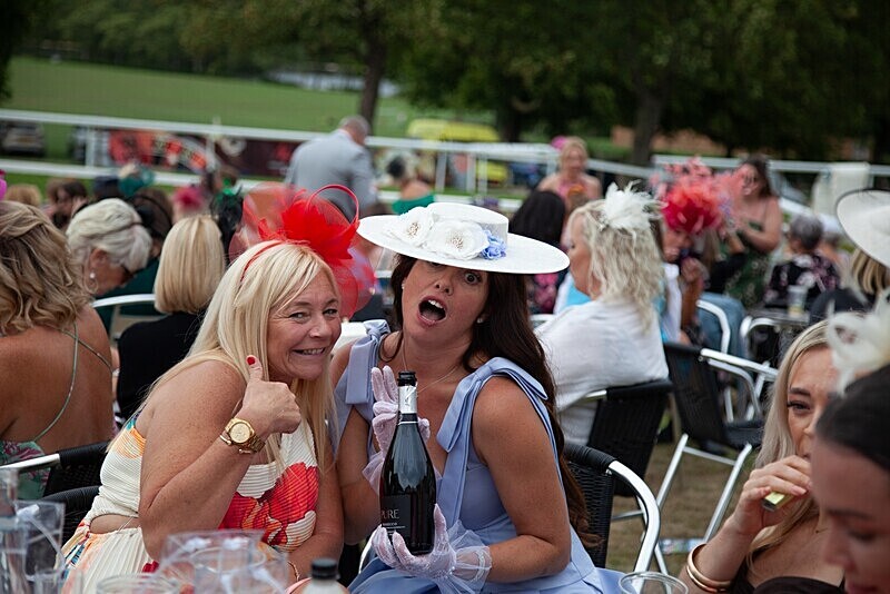 PONTEFRACT RACE 2025-9359 - PONTEFRACT RACES - LADIES DAY 2025