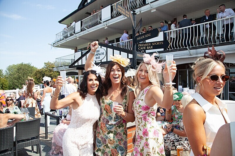 PONTEFRACT RACE 2025-9038 - PONTEFRACT RACES - LADIES DAY 2025