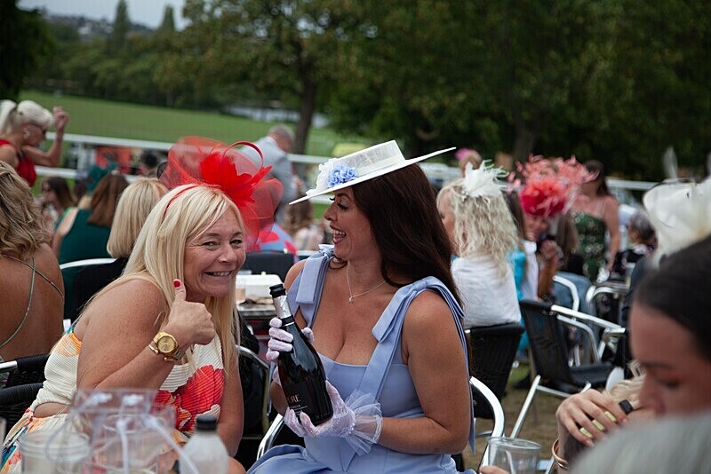 PONTEFRACT RACE 2025-9362 - PONTEFRACT RACES - LADIES DAY 2025
