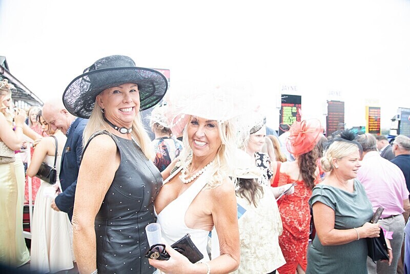 PONTEFRACT RACE 2025-9193 - PONTEFRACT RACES - LADIES DAY 2025