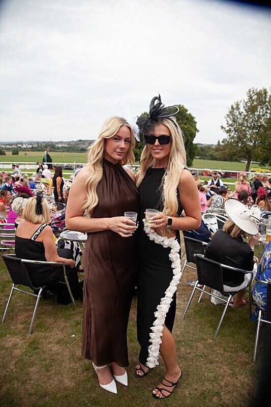 PONTEFRACT RACE 2025-9259 - PONTEFRACT RACES - LADIES DAY 2025