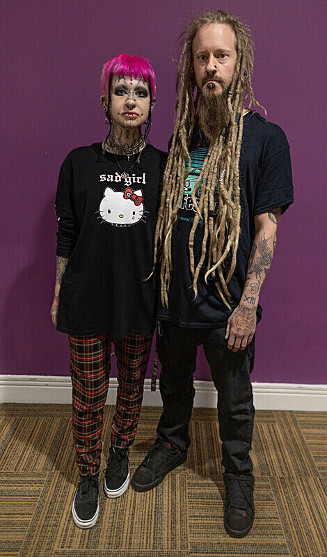 GOTHS INSIDE-4155 - RACE THE WAVES - GOTHS ETC