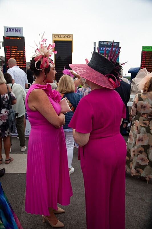 PONTEFRACT RACE 2025-9471 - PONTEFRACT RACES - LADIES DAY 2025