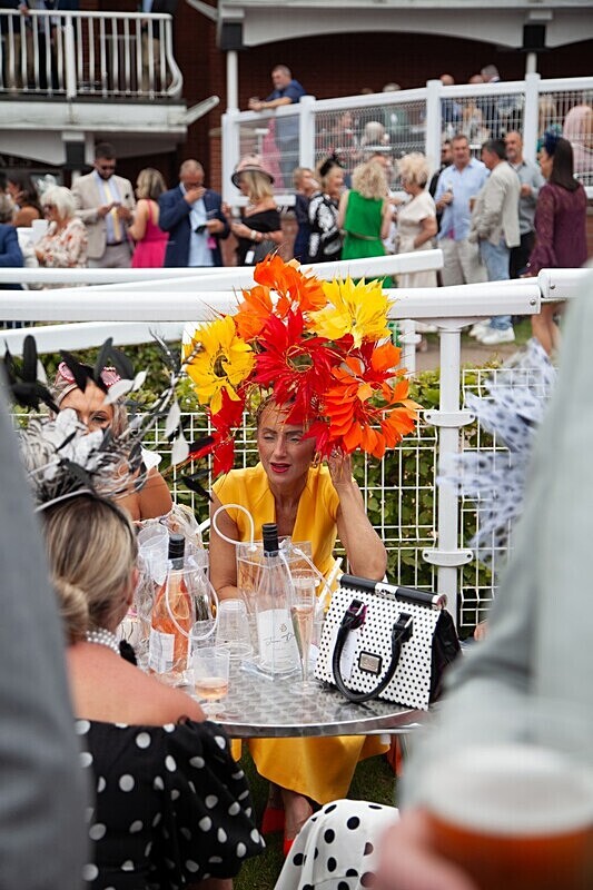 PONTEFRACT RACE 2025-9244 - PONTEFRACT RACES - LADIES DAY 2025