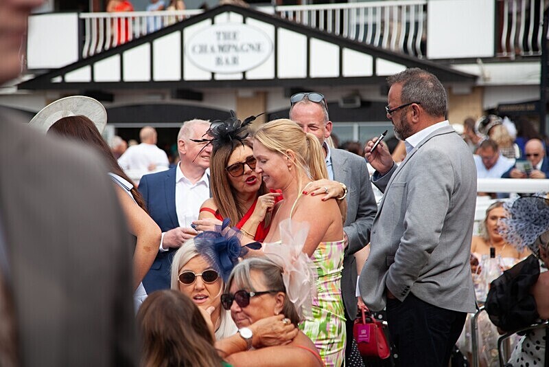 PONTEFRACT RACE 2025-9438 - PONTEFRACT RACES - LADIES DAY 2025