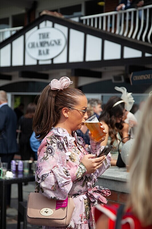 PONTEFRACT RACE 2025-9162 - PONTEFRACT RACES - LADIES DAY 2025