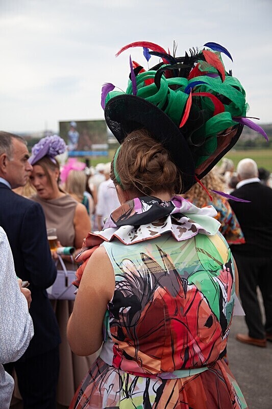 PONTEFRACT RACE 2025-9324 - PONTEFRACT RACES - LADIES DAY 2025