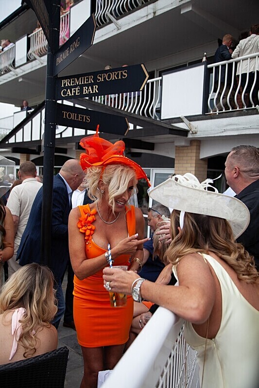 PONTEFRACT RACE 2025-9300 - PONTEFRACT RACES - LADIES DAY 2025